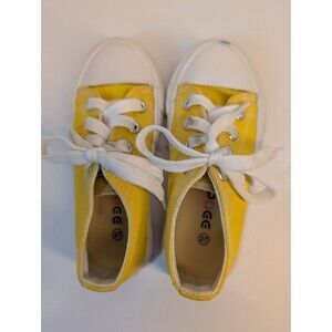 Opoee Bright Yellow Shoes Youth  Size  10.5
